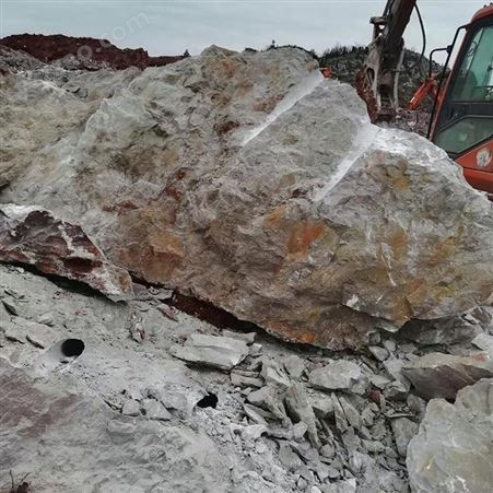 辽宁葫芦岛混凝土开裂机 混凝土岩石开采劈裂器 分裂岩石英力特