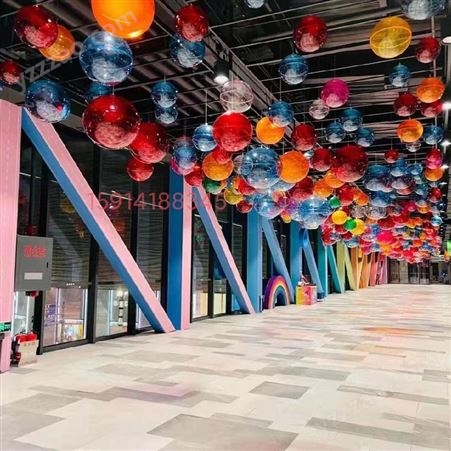 东莞飞剑亚克力球艺术走廊吊顶装饰彩色有机玻璃吊圆球