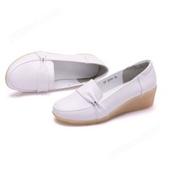 春牛皮护士鞋白色防滑透气牛筋底软底白色坡跟平底小白鞋新款