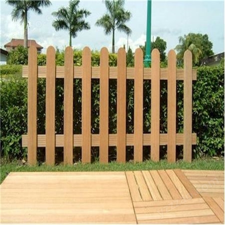 防腐木围栏 碳化木栅栏实木篱笆护栏杆 花园庭院篱笆围墙定制