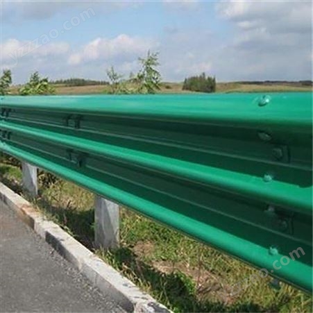 喷塑波形护栏板批发交通设施双波三波Q235乡村公路防撞防护栏